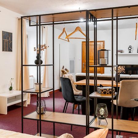 K1 Piatok Sobota Disco Cez Tyzden Tichy Apartman Košice Extérieur photo
